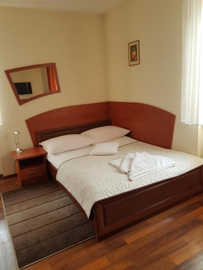 Отель Hotel Restauracja Kinga Катовице