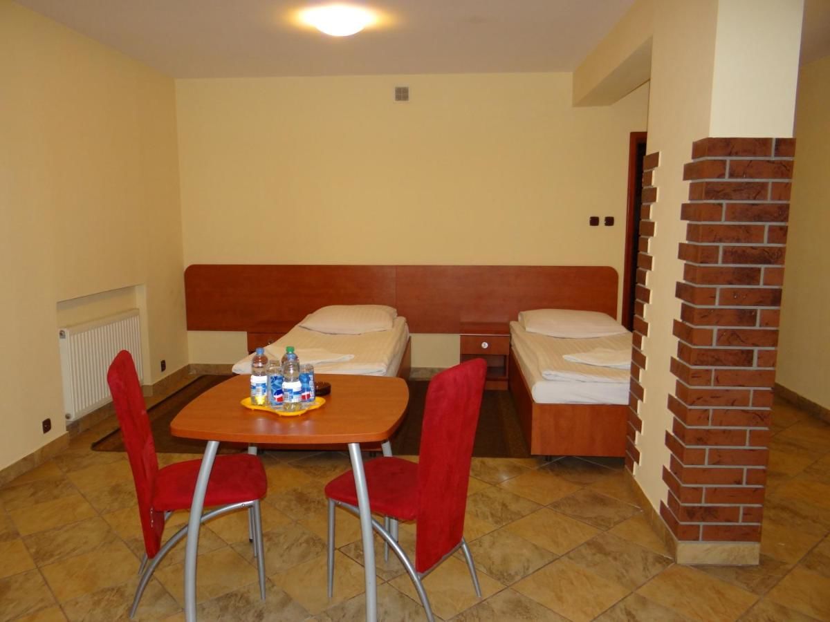 Отель Hotel Restauracja Kinga Катовице